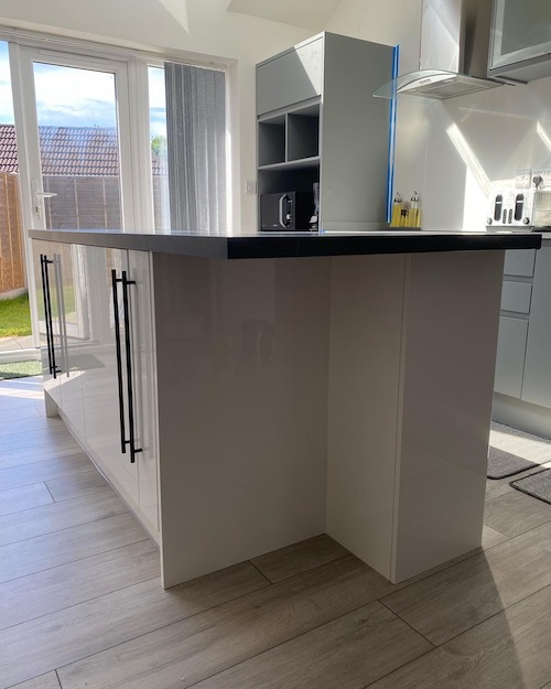 kitchen island installation